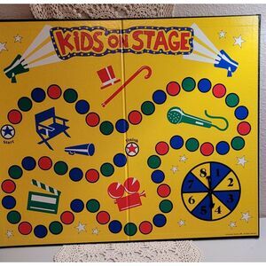 Kids On Stage Charades Game for Kids University Games 1988. No Reading‎ Needed